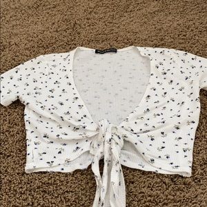 Open neck, tie shirt
